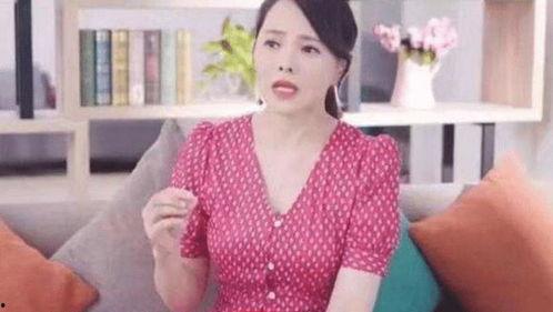 吃瓜小阿姨拍照视频,揭秘吃瓜小阿姨的拍照视频幕后故事